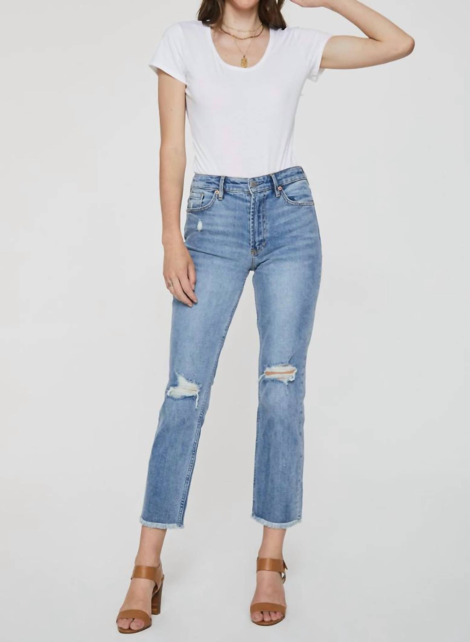 https://cdn.shopify.com/s/files/1/0291/4536/6588/files/56d5379bb36b42e6b589e6f0a2b9e6c5_a6b8691a-3aad-4355-b56a-d386e417a4c8.jpg?v=1712111290