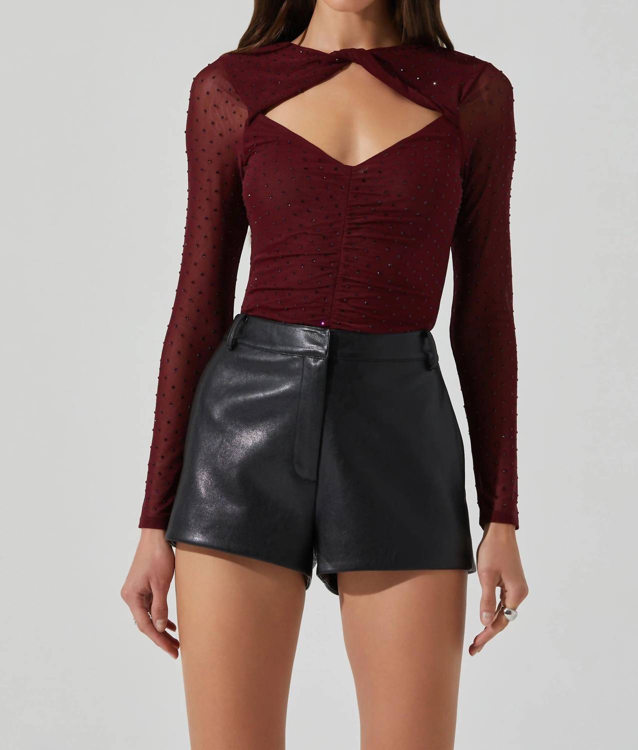 https://cdn.shopify.com/s/files/1/0291/4536/6588/files/feaae389b128462d826d03adfe587590.jpg?v=1735674390