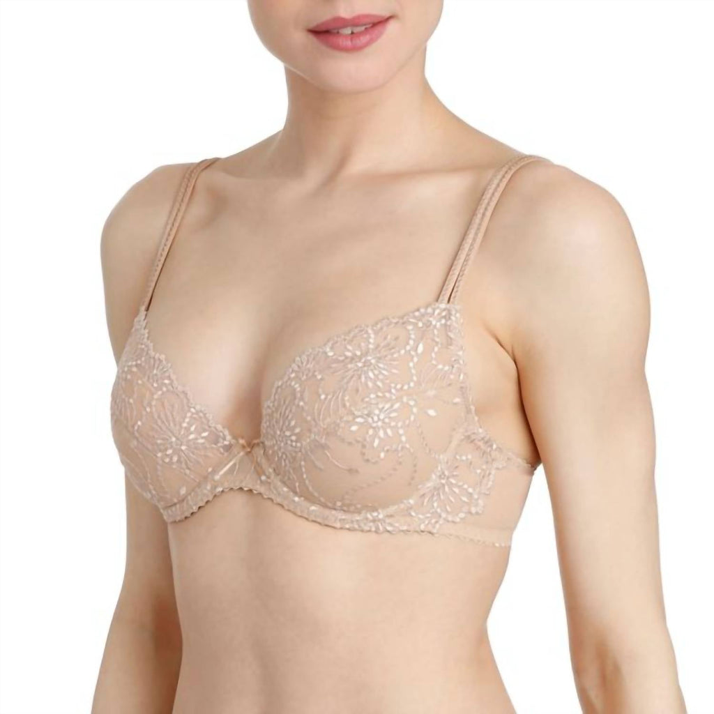 https://cdn.shopify.com/s/files/1/0291/4536/6588/files/0e3290ed4cb343bea2b3f16b1e584c15.jpg?v=1749161803