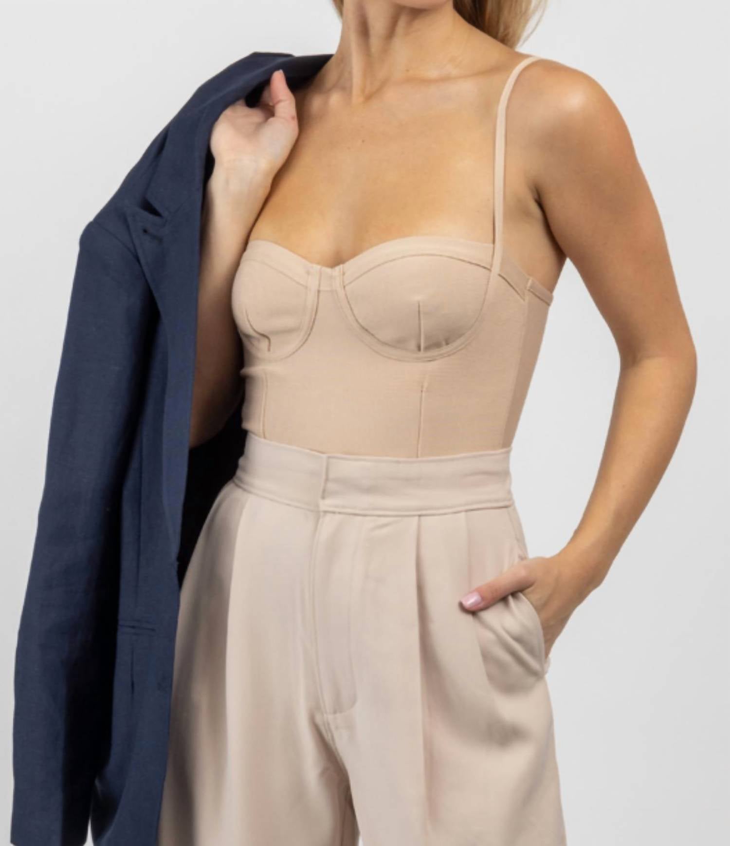 https://cdn.shopify.com/s/files/1/0291/4536/6588/files/508d4734eee940b08e1b33edcdd4045d_656e0bbf-0503-4002-9bff-80aa616c07d7.jpg?v=1712367429