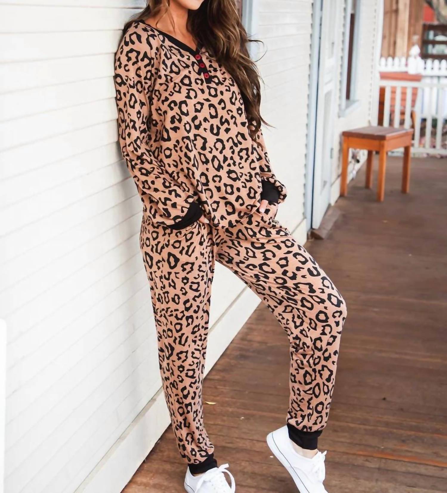 https://cdn.shopify.com/s/files/1/0291/4536/6588/files/55ad6fbf033945d98022da6e03db1576.jpg?v=1736202544
