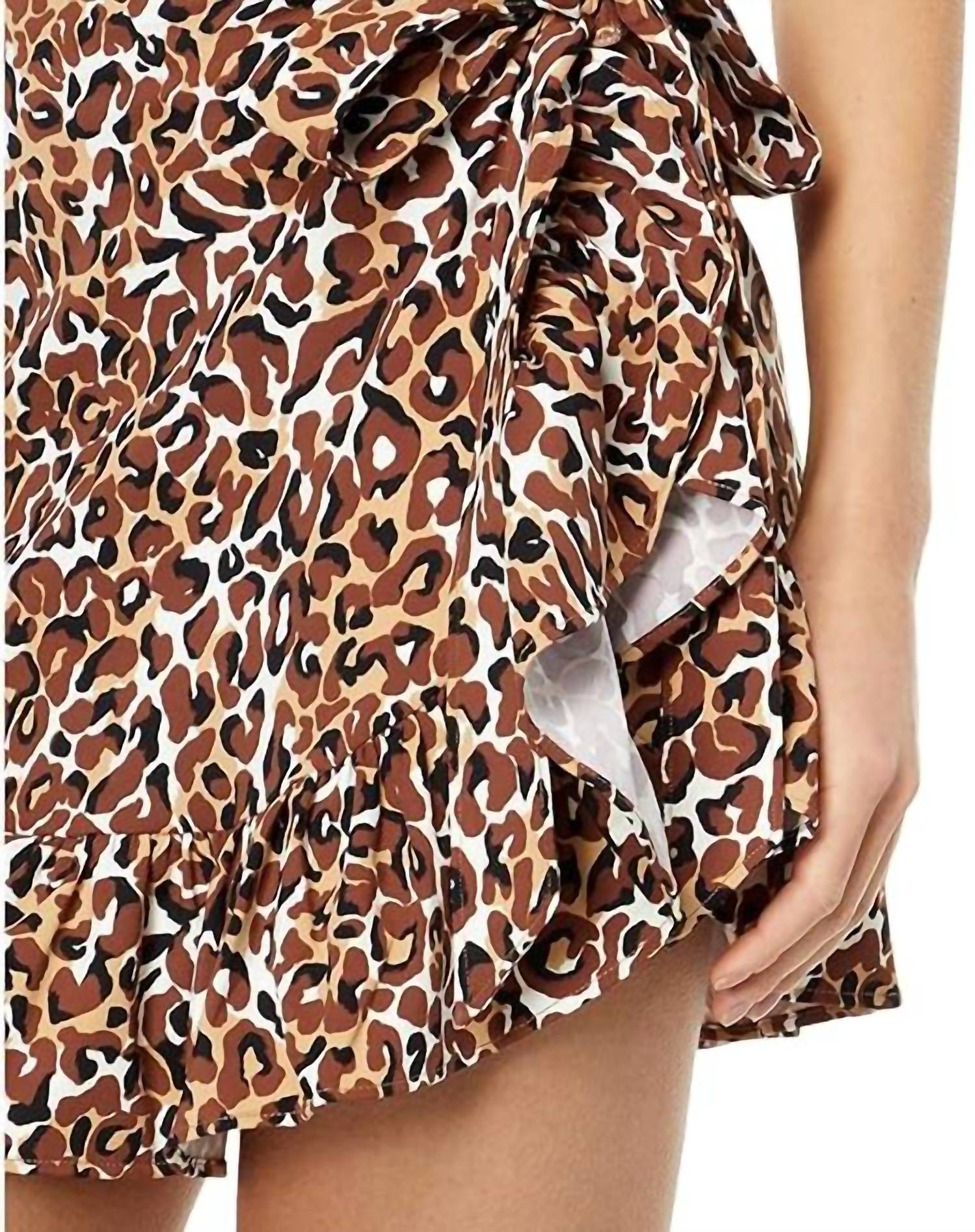 https://cdn.shopify.com/s/files/1/0291/4536/6588/files/5d2d22a0c4754105baae69b9b3b7b975.jpg?v=1748906339