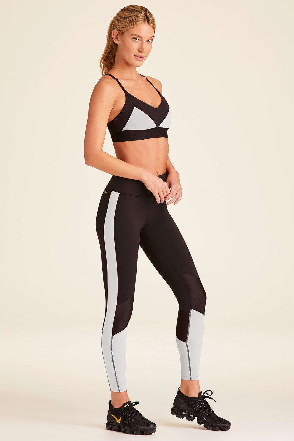 https://cdn.shopify.com/s/files/1/0291/4536/6588/products/9fbc4ca9598b45579aeec83f6b76c4bb.jpg?v=1669066337