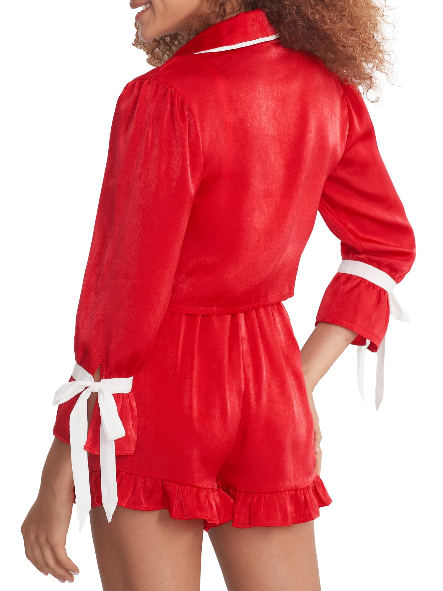 https://cdn.shopify.com/s/files/1/0291/4536/6588/products/afe76d2f99f3447b95125338a116db7f_02d95fb0-254e-4c90-8df6-952359721c8f.jpg?v=1707885429