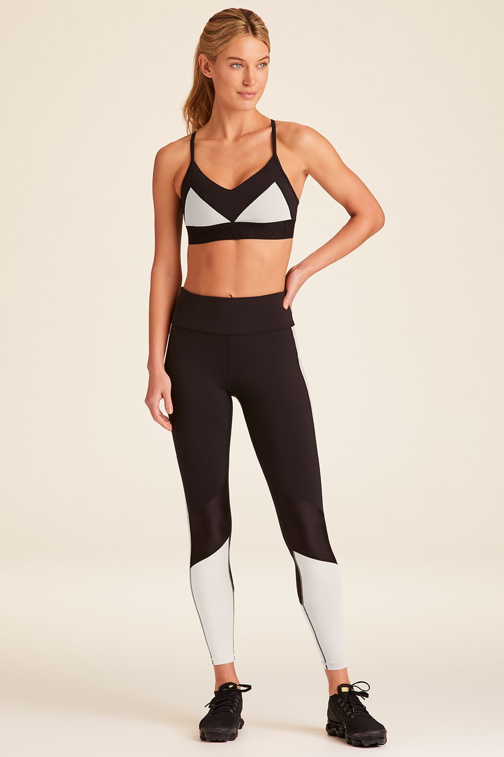 https://cdn.shopify.com/s/files/1/0291/4536/6588/products/be294caab3d94a36a087d4491be88715.jpg?v=1669066337