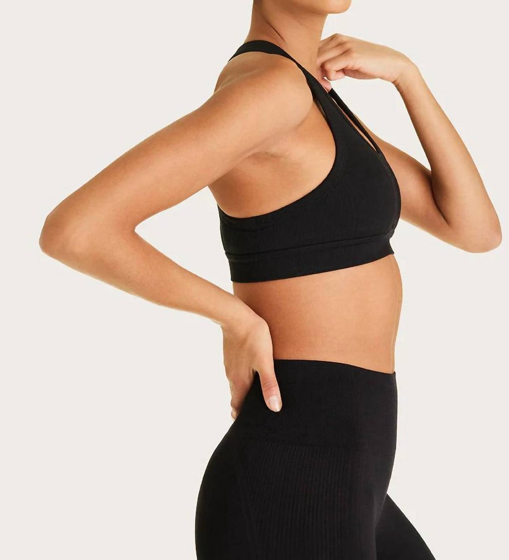 https://cdn.shopify.com/s/files/1/0291/4536/6588/files/c0d80a74558d49709b381237ddd3fd50.jpg?v=1749859919