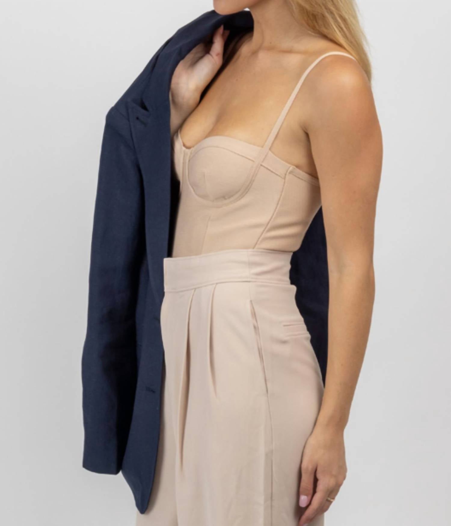 https://cdn.shopify.com/s/files/1/0291/4536/6588/files/e75d3ae3b38b4b9ea61a30b07b6aa391_e0d21116-4029-41c2-8fe3-02707baa8694.jpg?v=1712367429
