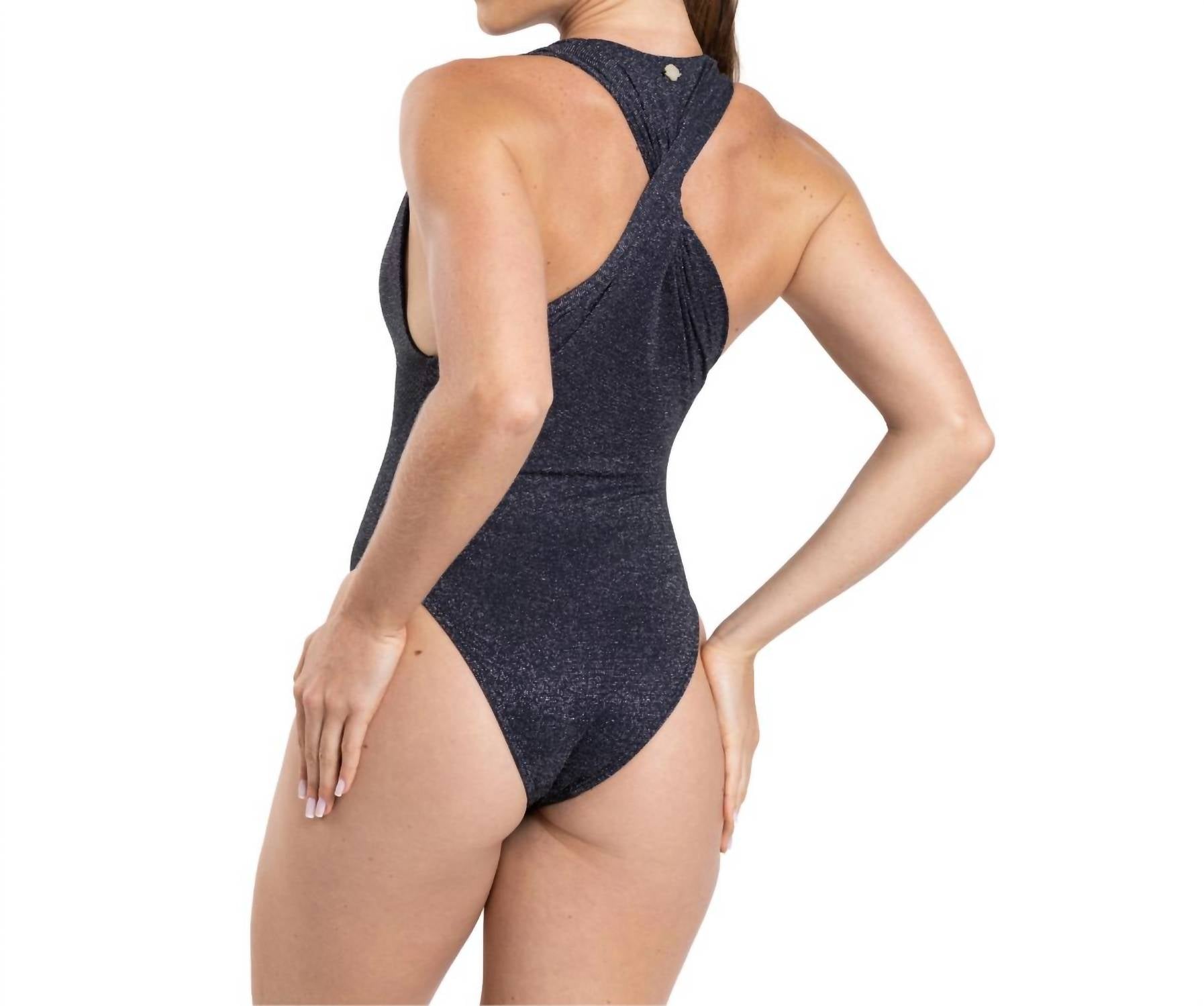 https://cdn.shopify.com/s/files/1/0291/4536/6588/files/f6c04c942bab4b679f5048301582fe46.jpg?v=1740107971