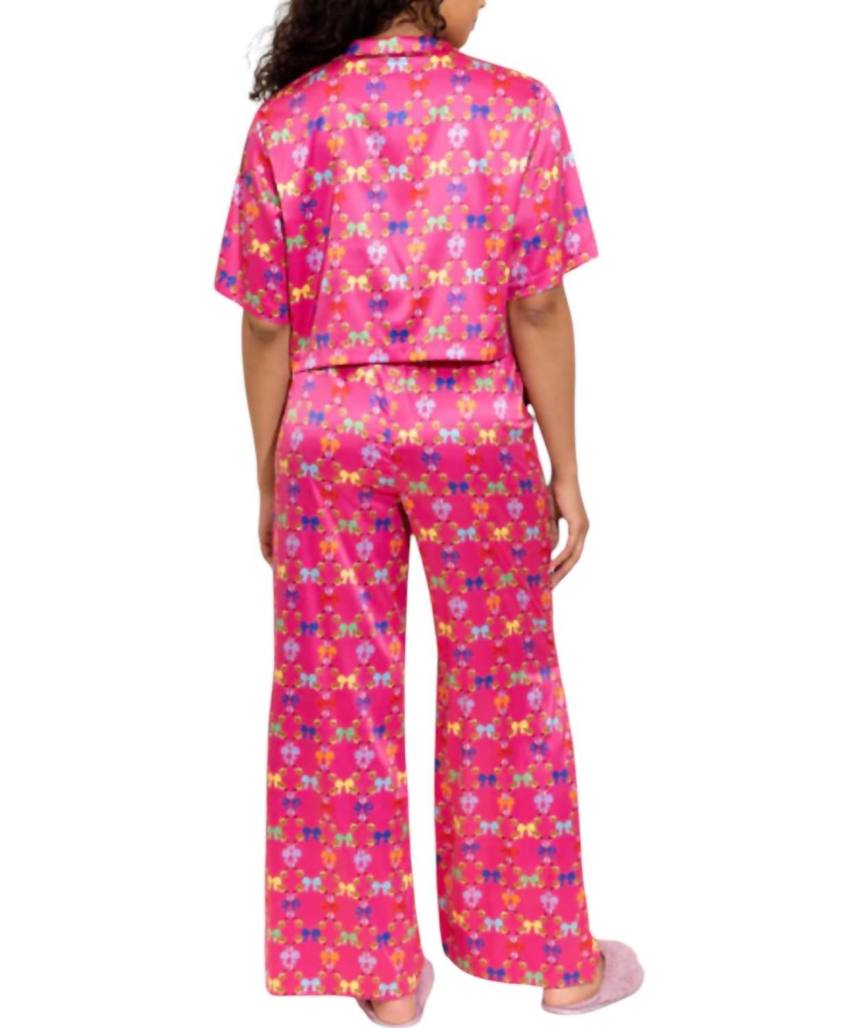 https://cdn.shopify.com/s/files/1/0291/4536/6588/files/f9eb9c2abcfa44ac9f55cee356d48947.jpg?v=1734398409